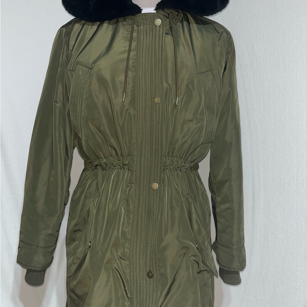 GAP Women's Utility Jacket in Olive Green - Picture 2 of 7